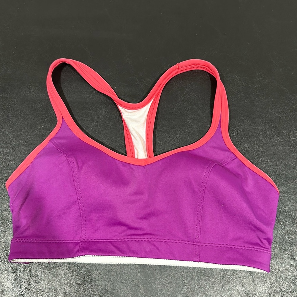 ❤️ BOGO ❤️ Sports bra. Racer back. Medium support with padding. Sz 34 C